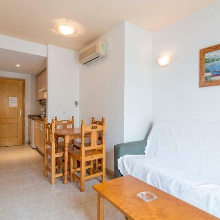 Apartamentos Vicenta Carihuela By Playa Miguel Torremolinos Eksteriør bilde